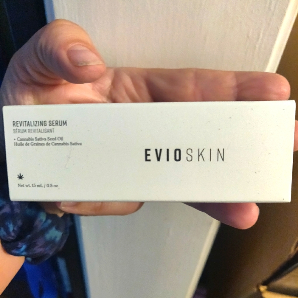 EvioSkin Revitalizing Serum